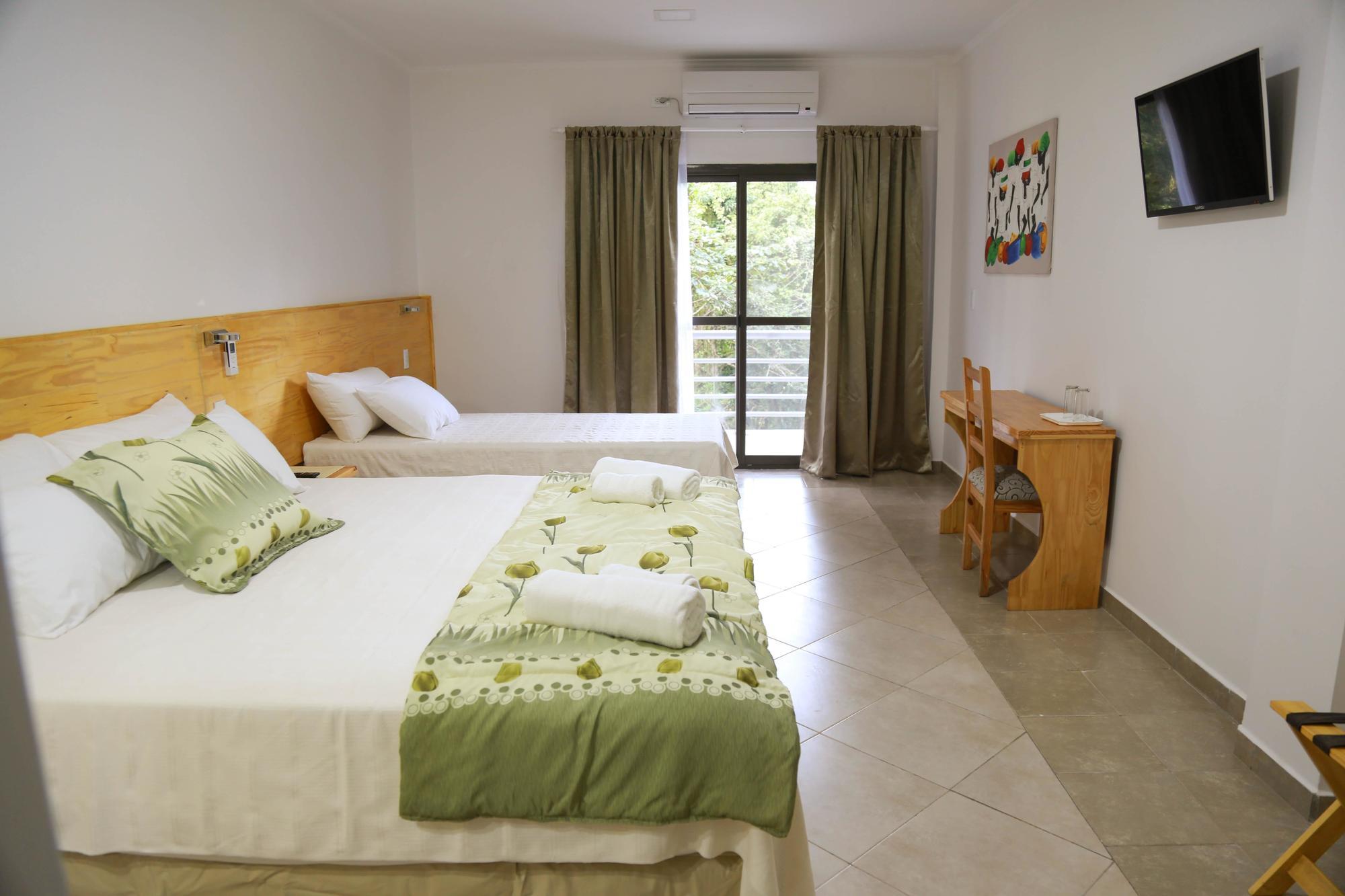 Rainforest Hotel & Cabanas Puerto Iguazú Extérieur photo